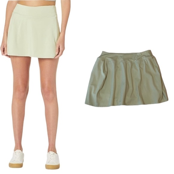 Madewell Dresses & Skirts - Madewell MWL Pull On Flex Mini Fitness Skirt - Seagrass Green - Size XL